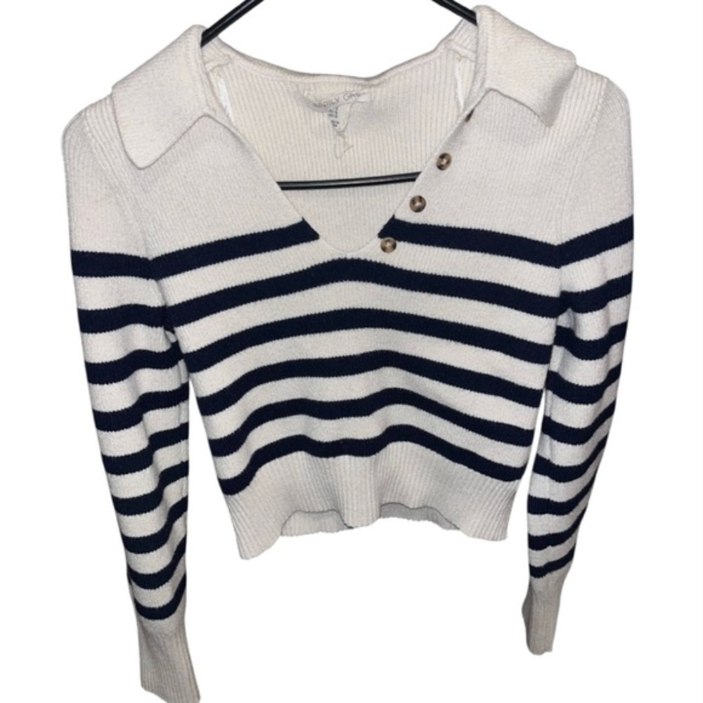 2/$20 🩷 Happily Grey Collared Striped Cropped Sweater SMALL WHITE NAVY BLUE